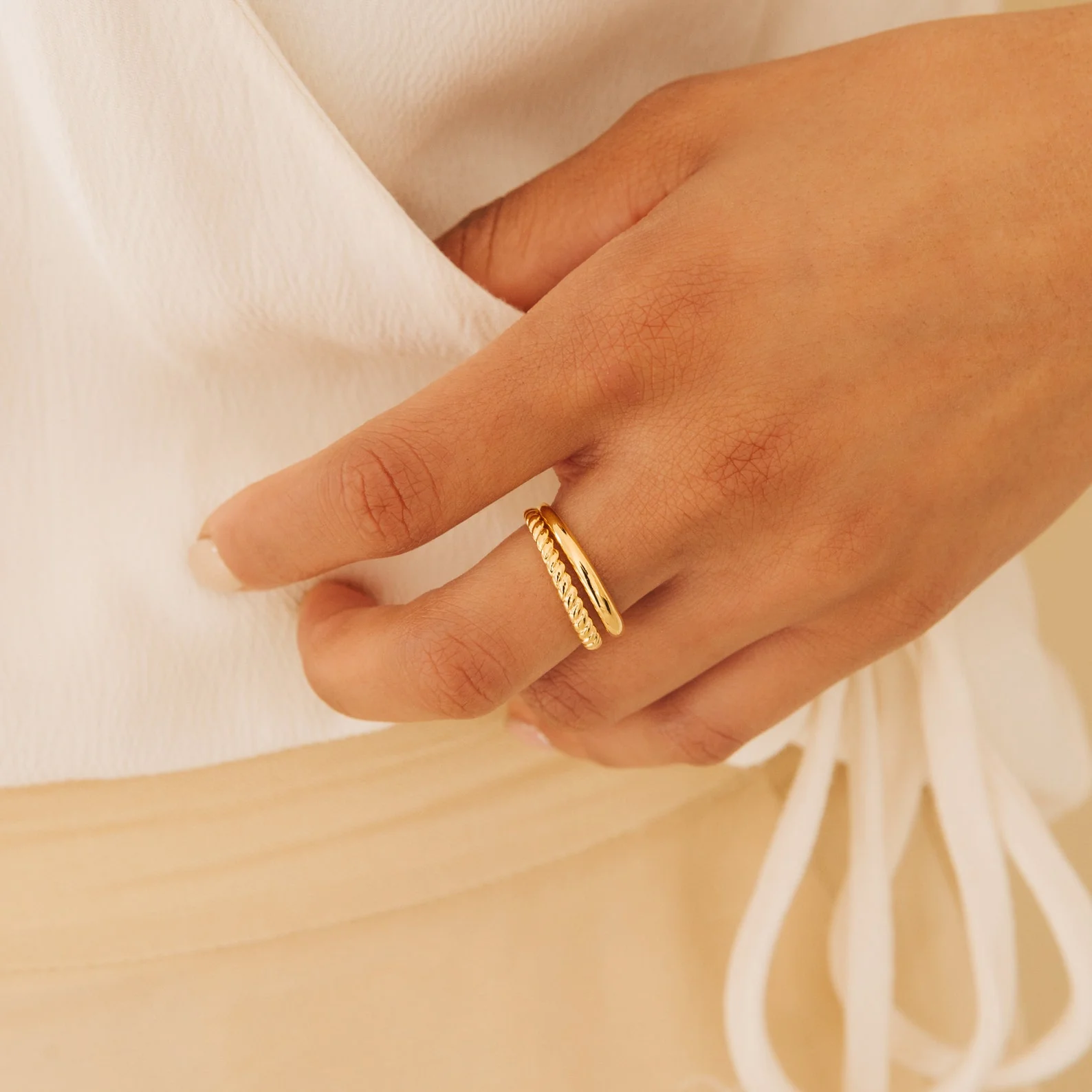 Chelsea Duo Ring in 18K Gold - Image 6