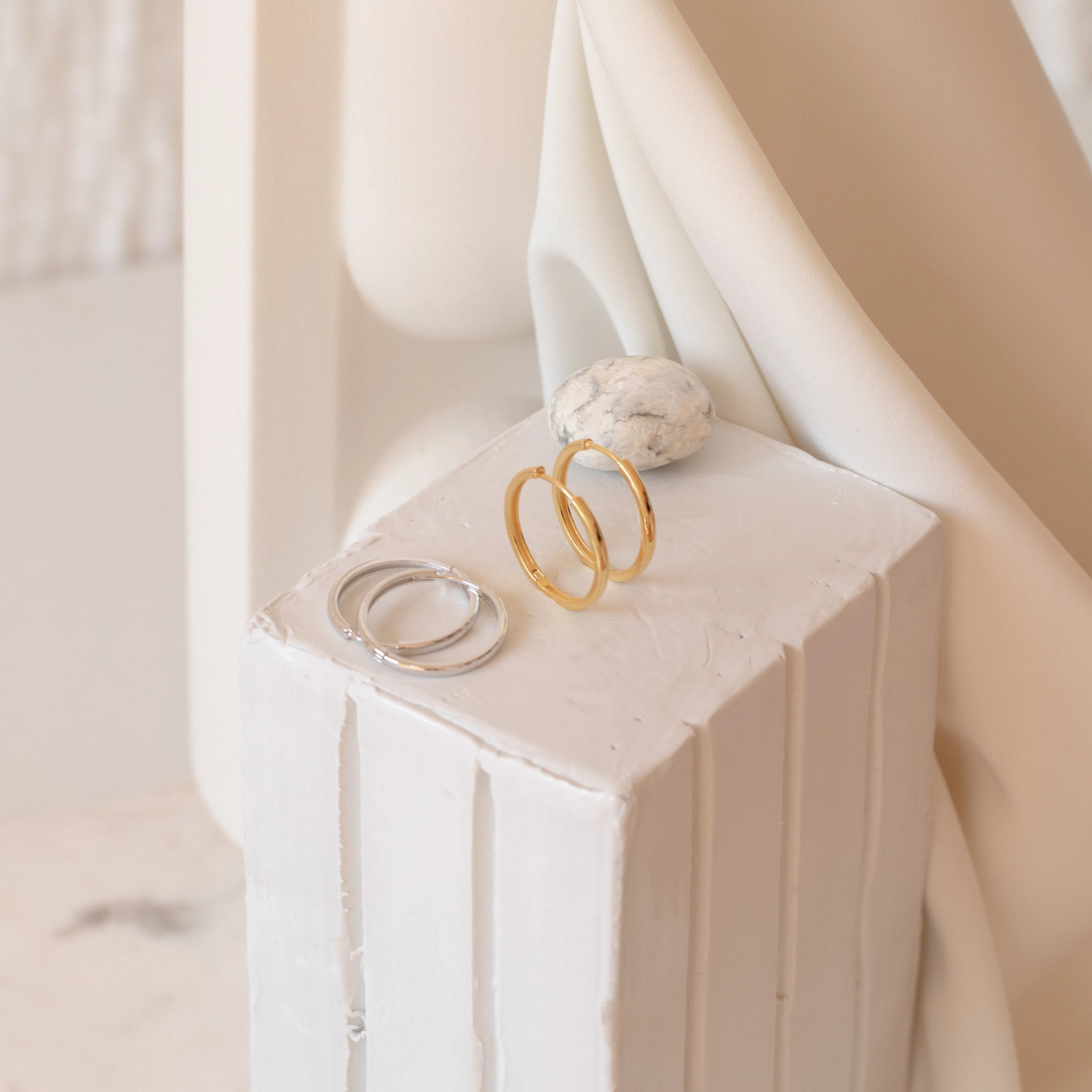 Classic Hoops - Image 3