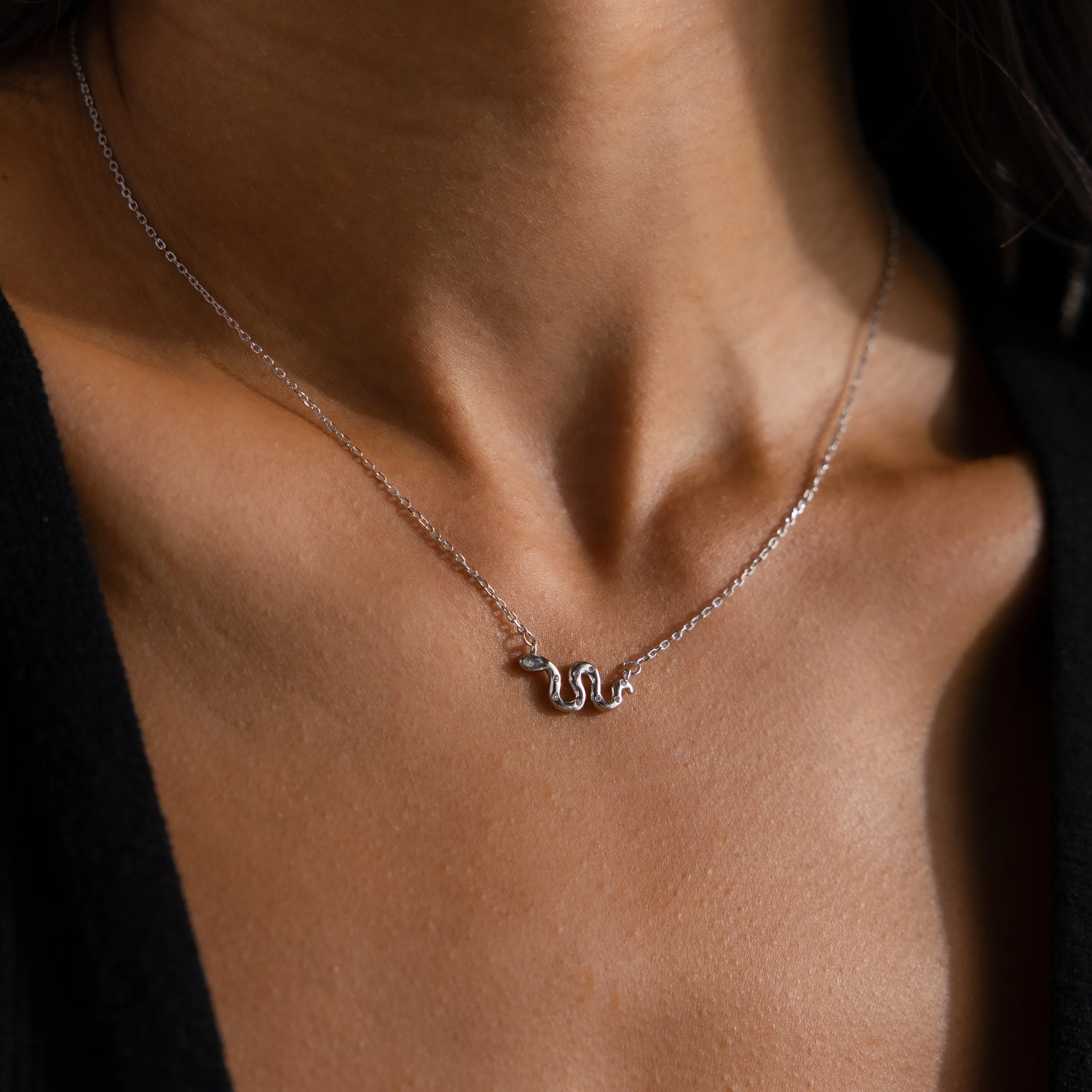 Dainty Viper Necklace in Silver - Image 2