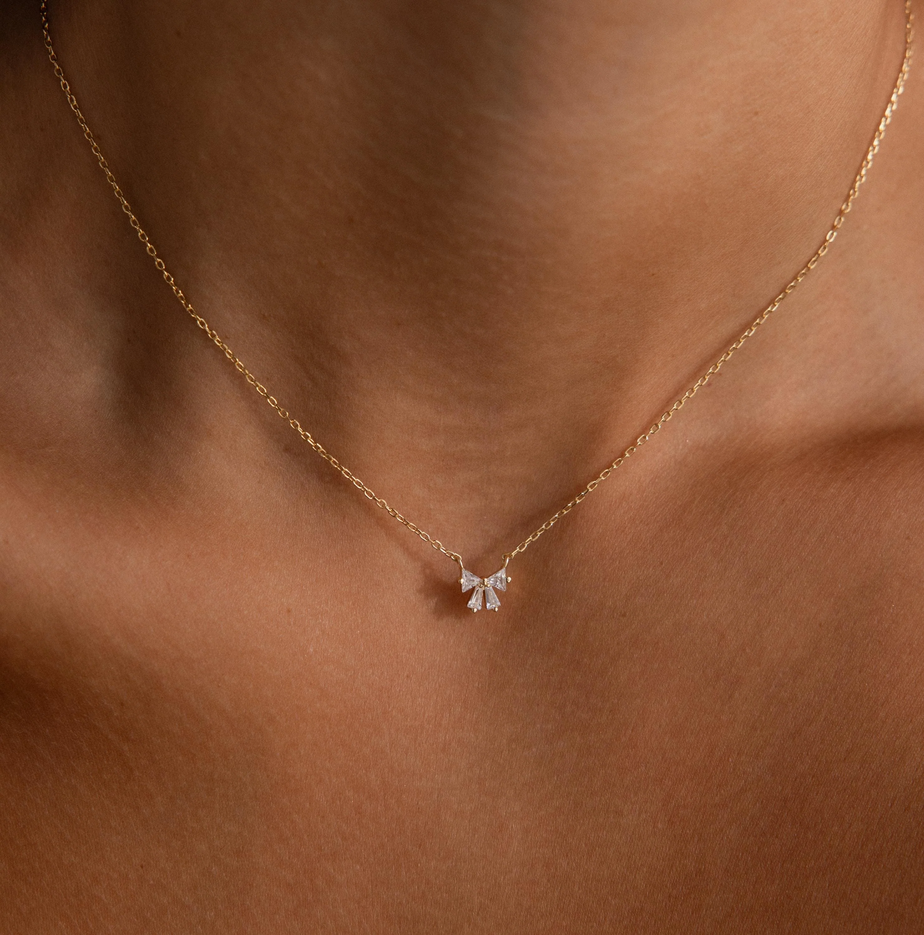 Diamond Bow Necklace in 18K Gold - Image 2
