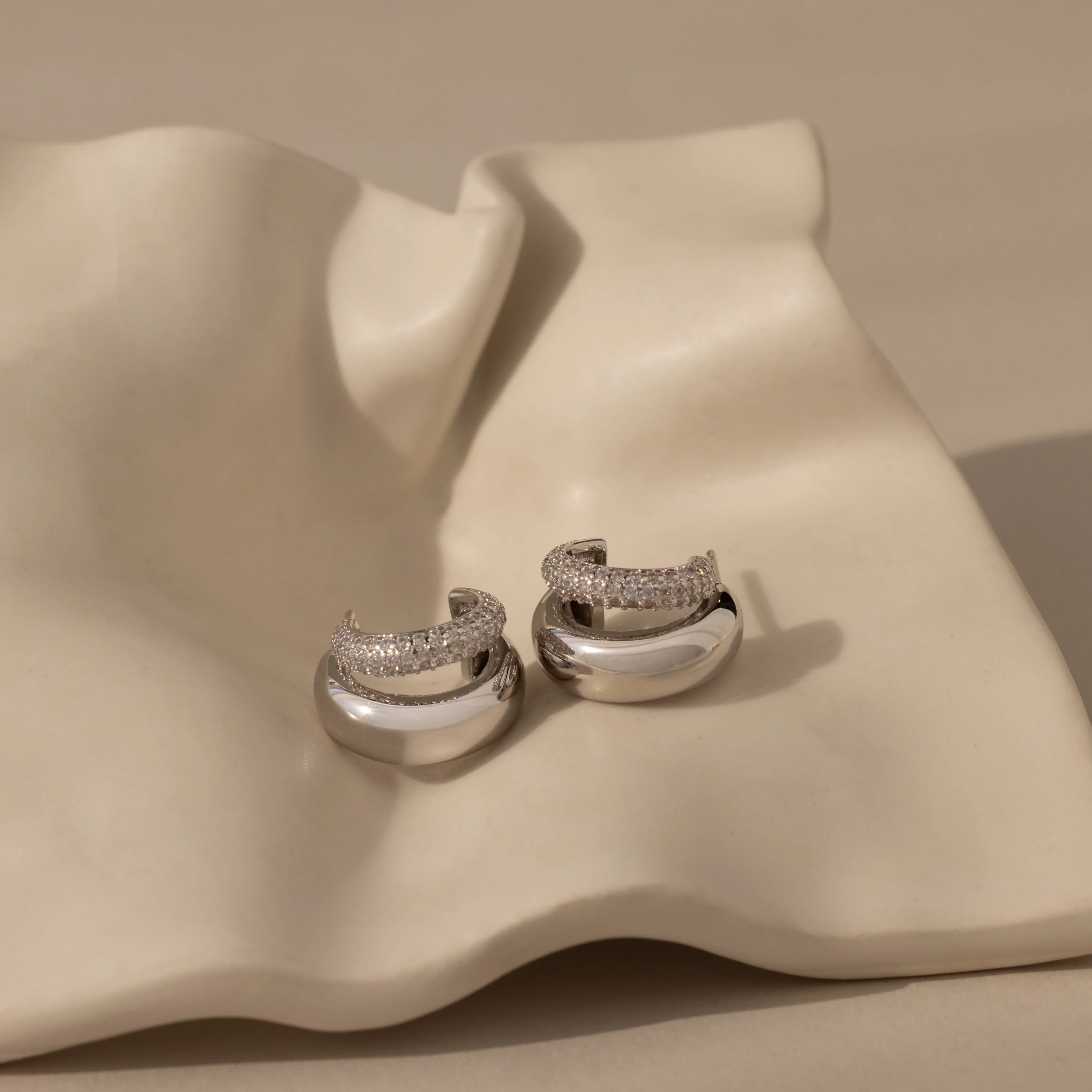 Duo Pave Dome Studs - Image 4