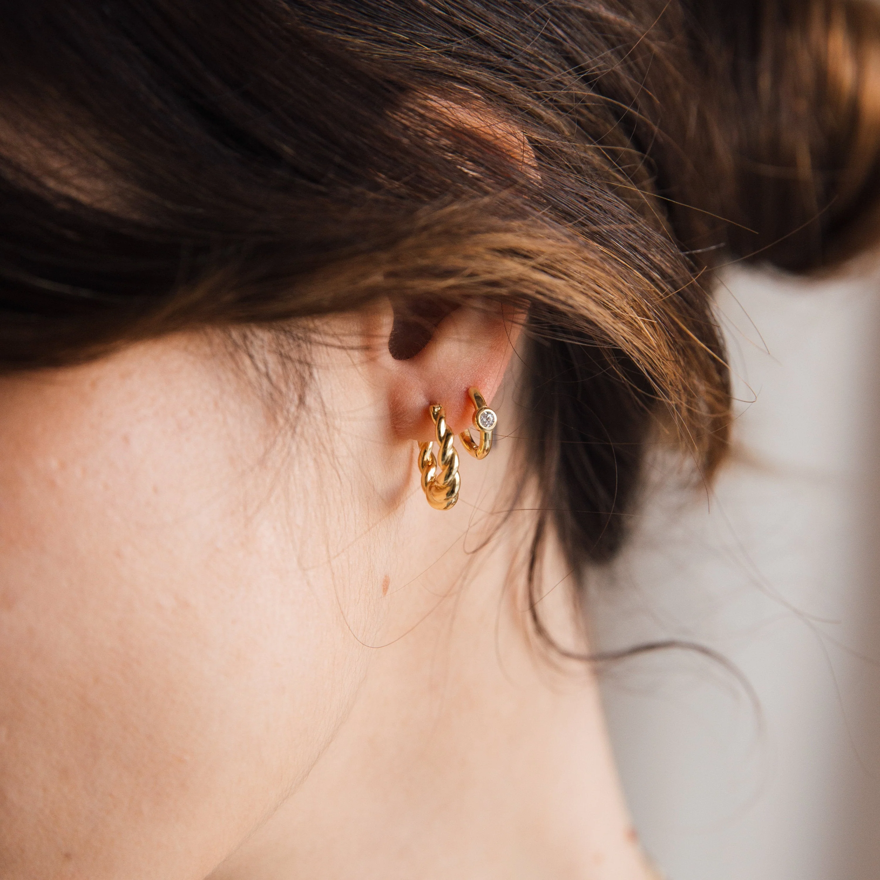 Naomi Twisted Hoops in 18K Gold - Image 4