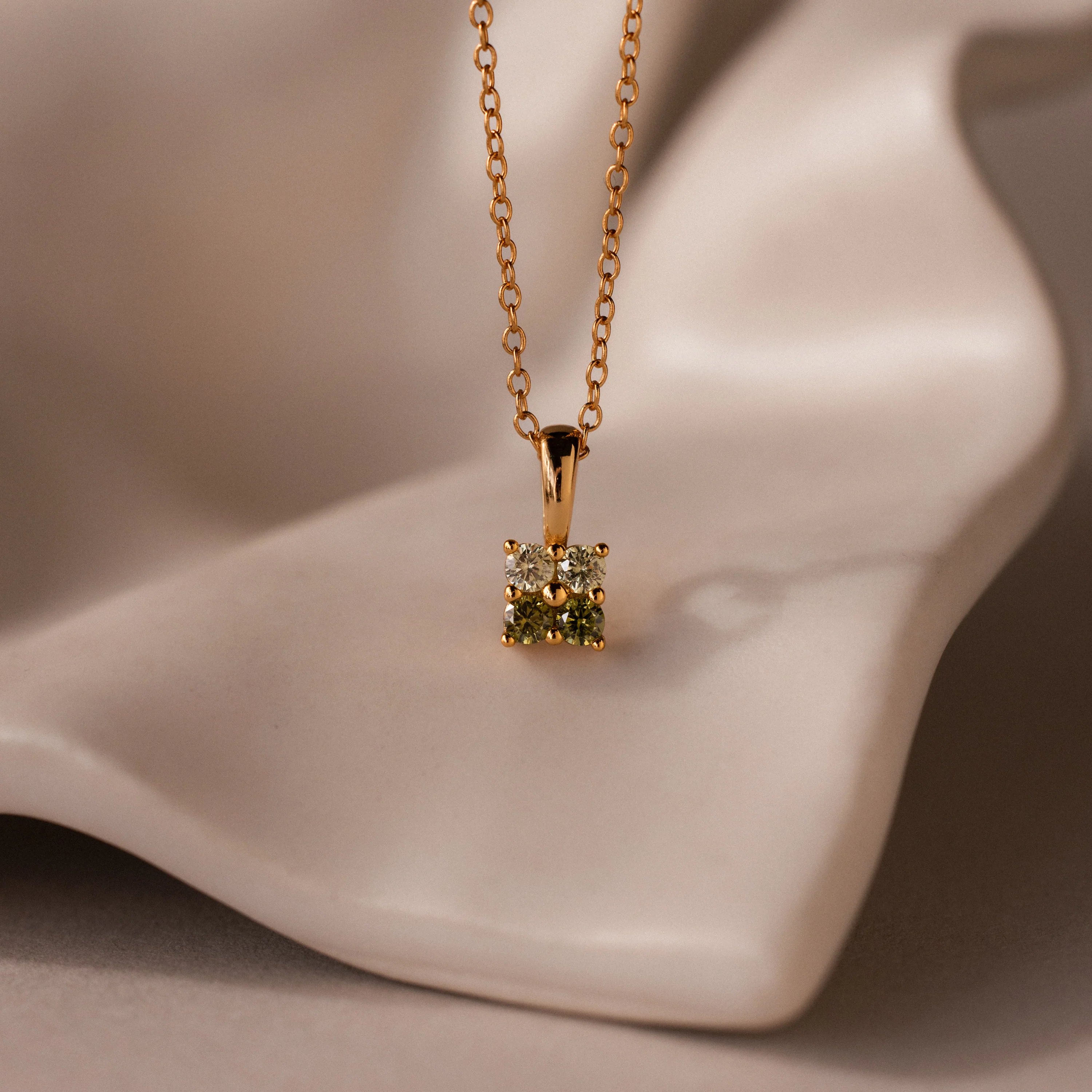Ombre Peridot Flower Necklace