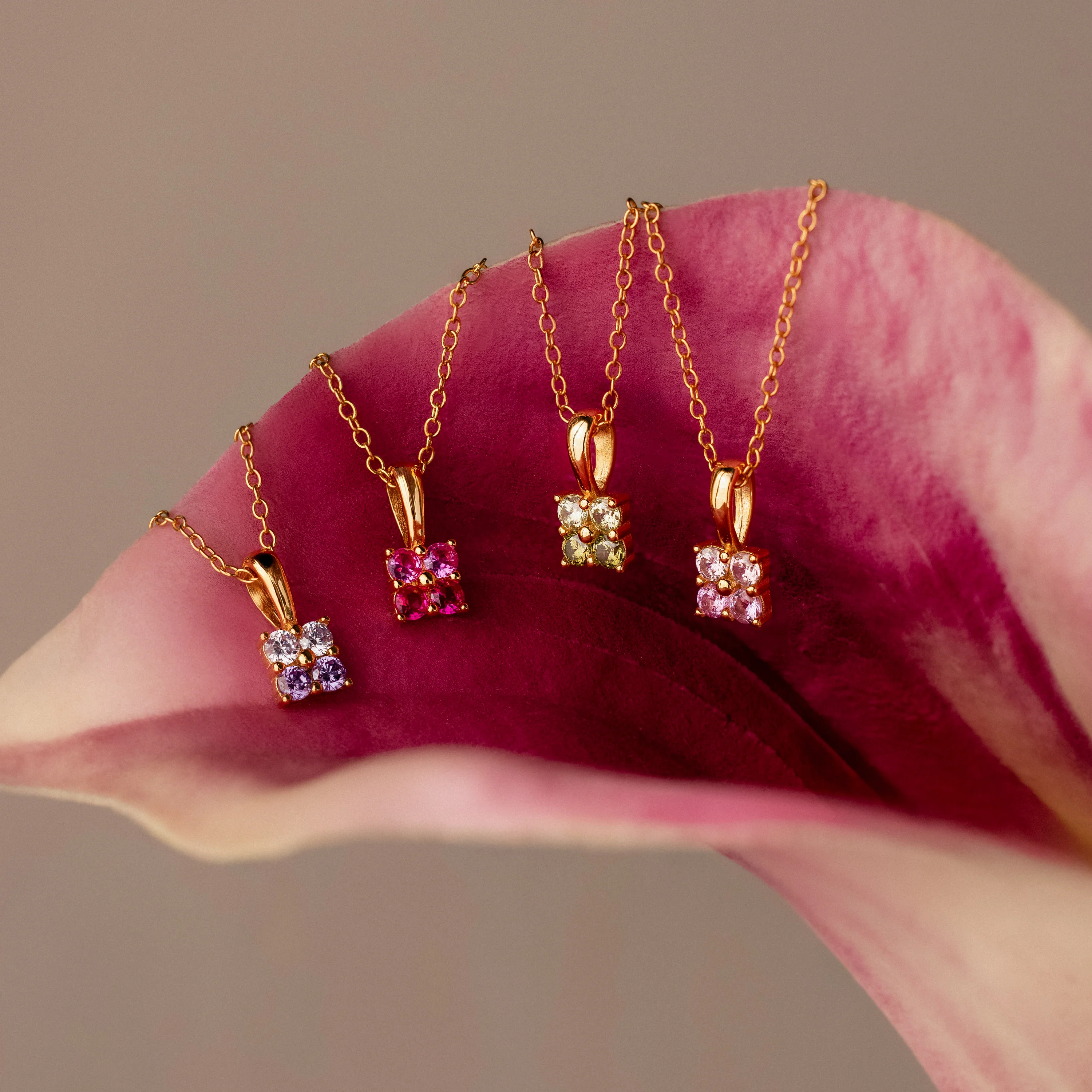 Ombre Peridot Flower Necklace - Image 3