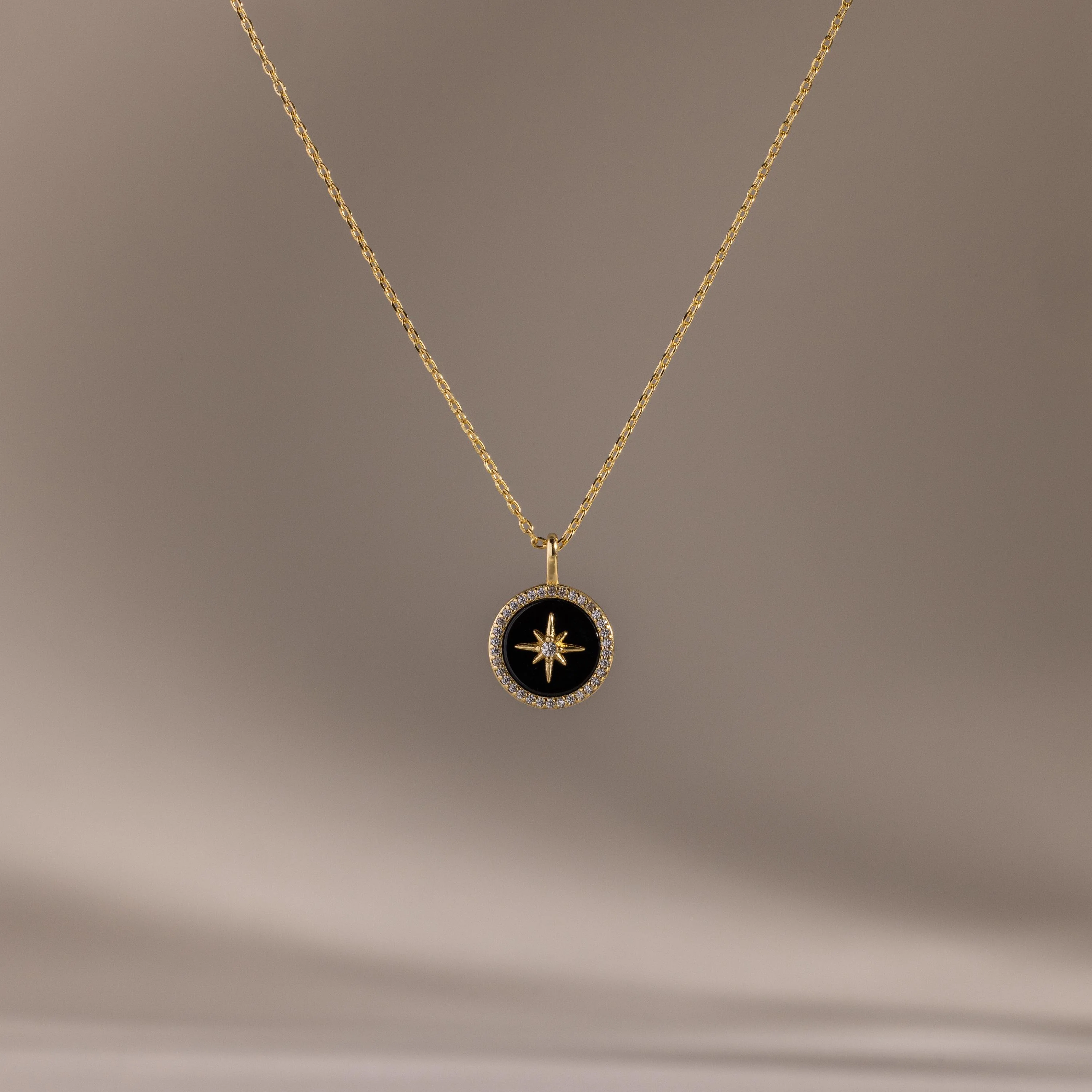 Onyx Star Pendant Necklace in 18K Gold
