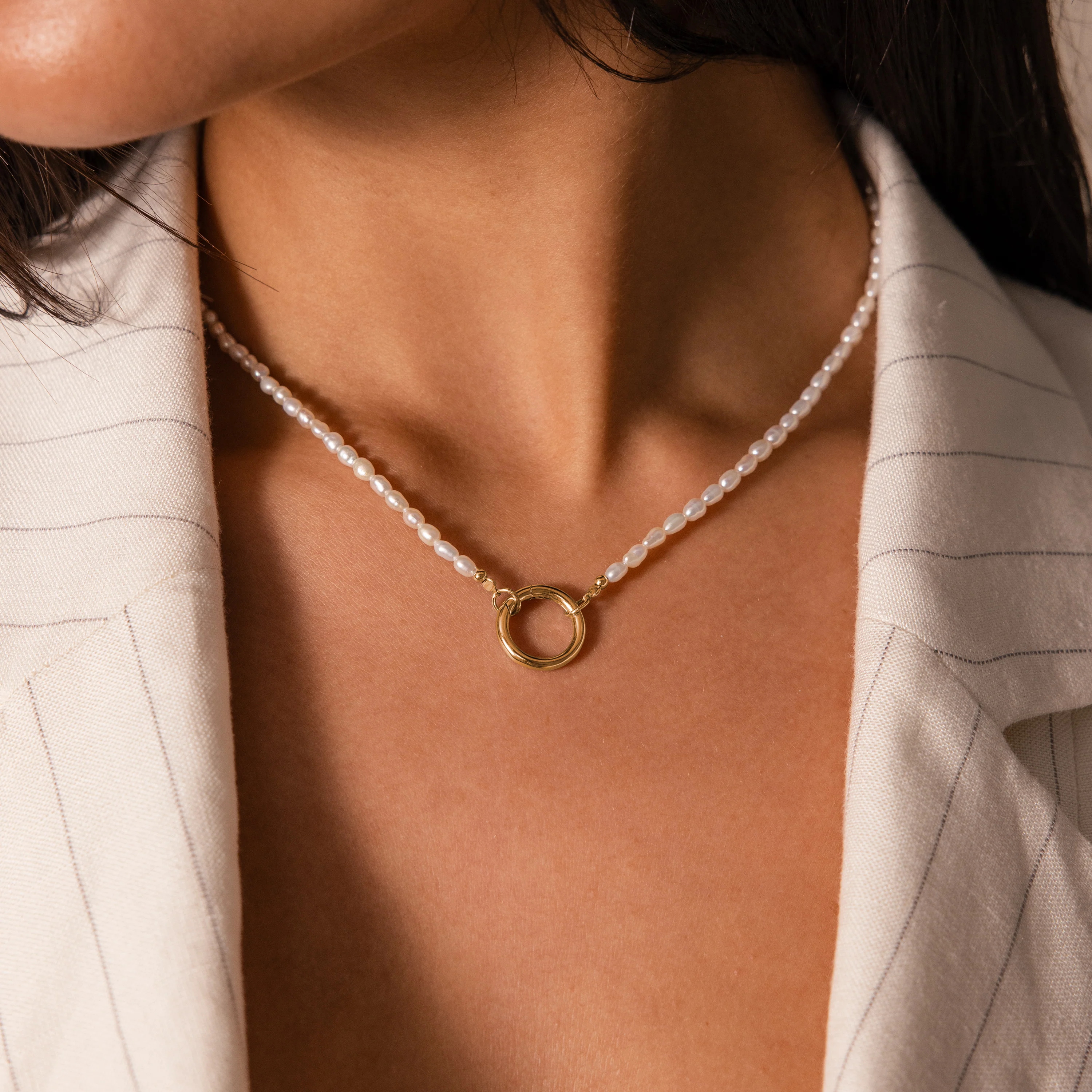 Pearl Chain Clasp Necklace - Image 2