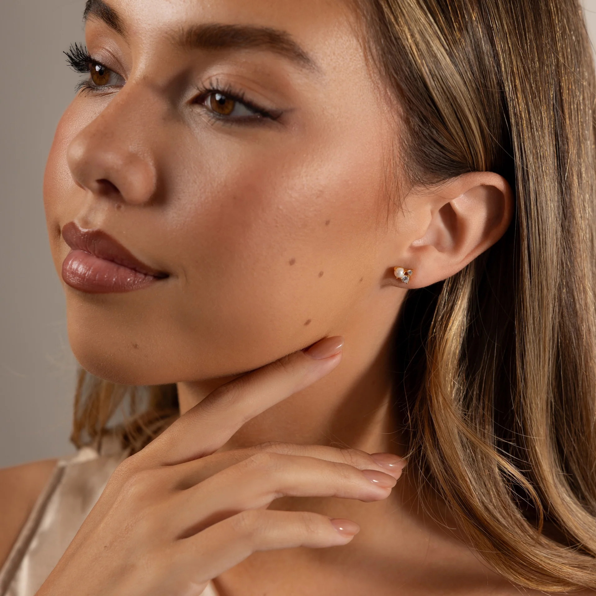 Pearl Diamond Cluster Studs in 18K Gold - Image 8