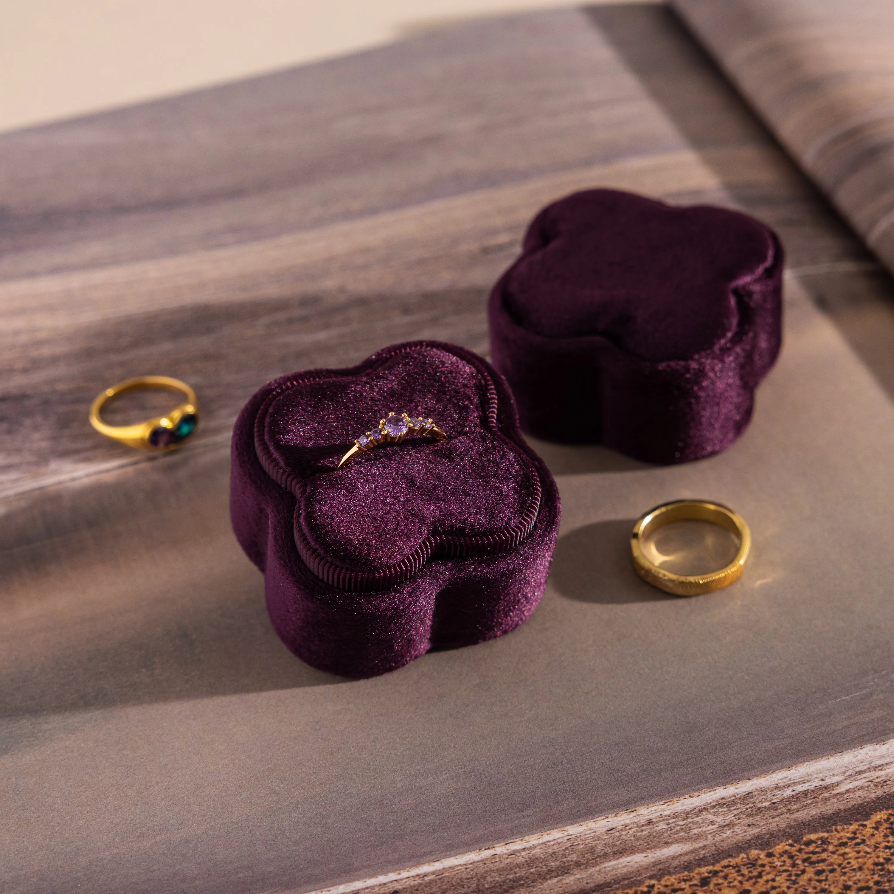 Flower Velvet Ring Box - Image 9