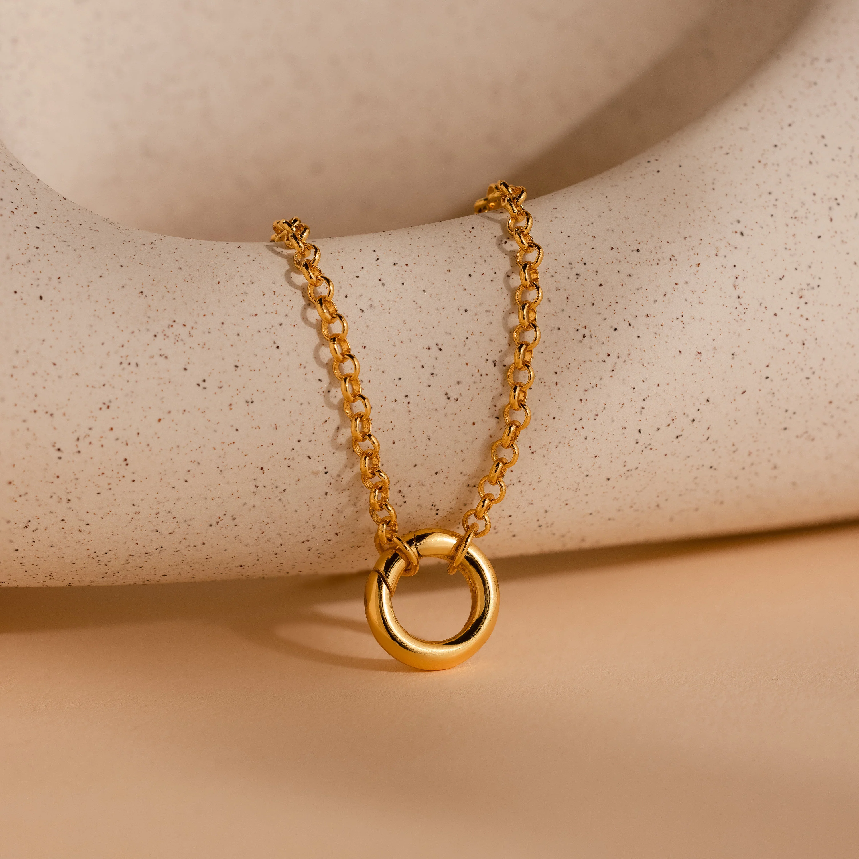 Rolo Circle Charm Bracelet in 18K Gold - Image 2