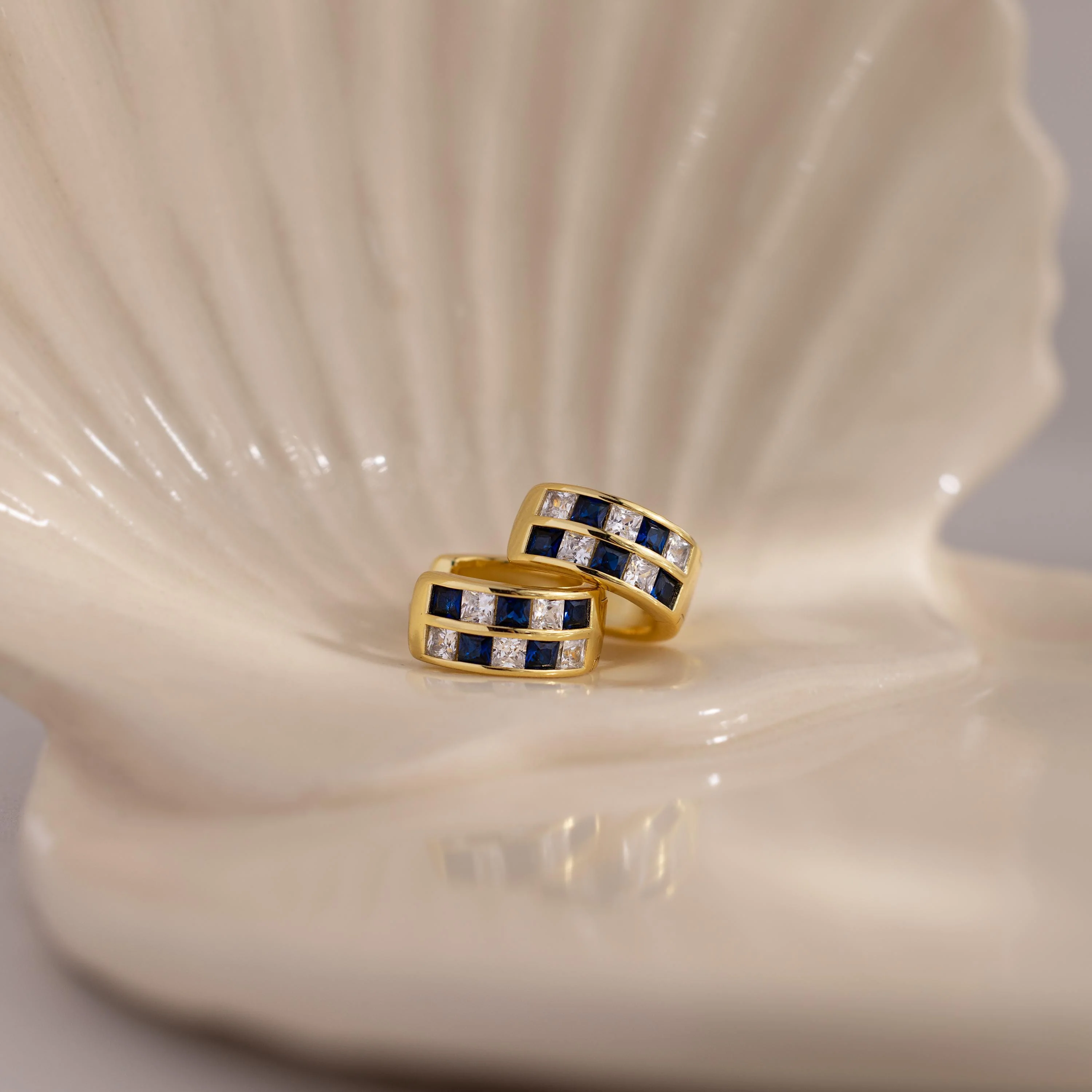 Royal Blue Checkered Huggies in 18K Gold - Image 3