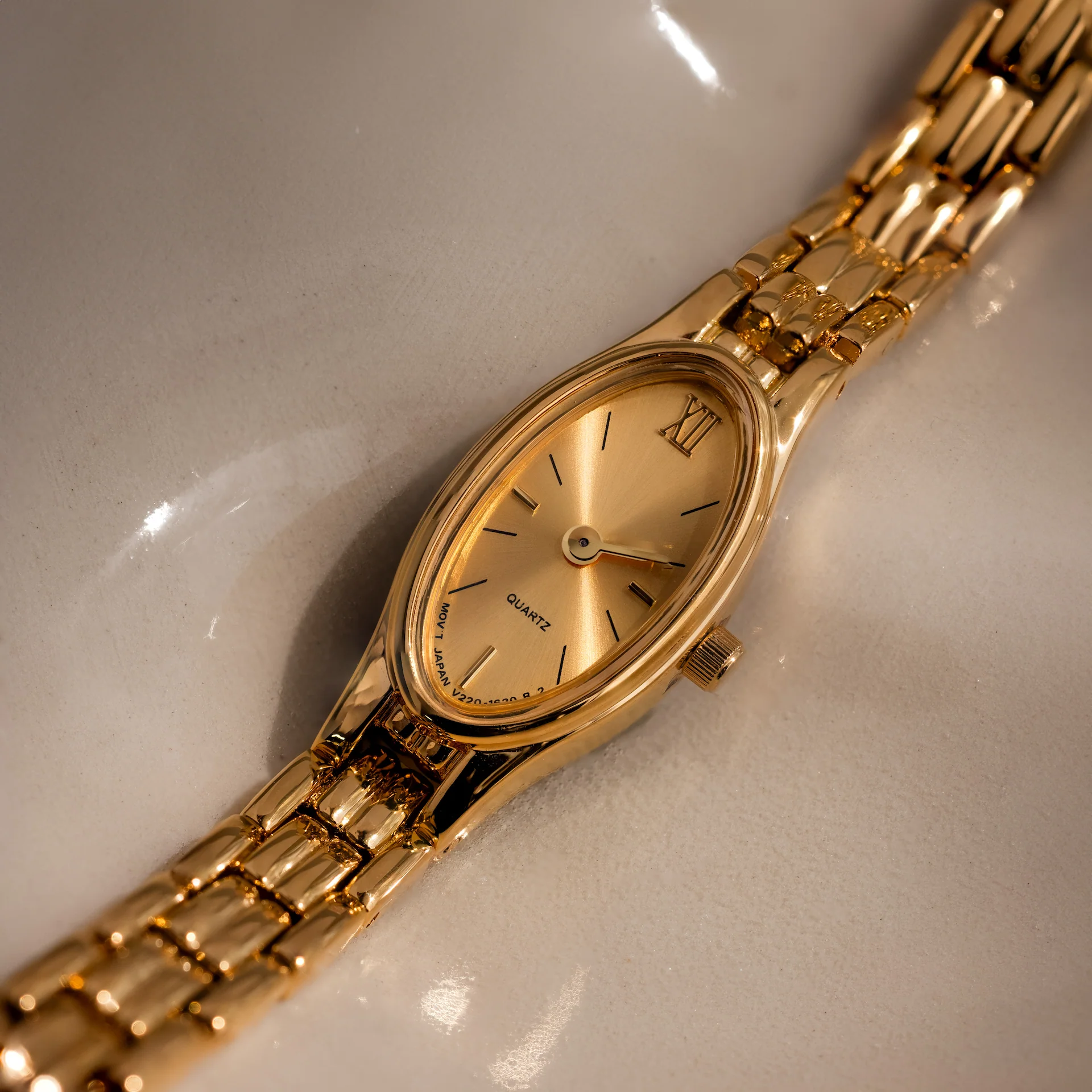 Slim Oval Timepiece - Image 8