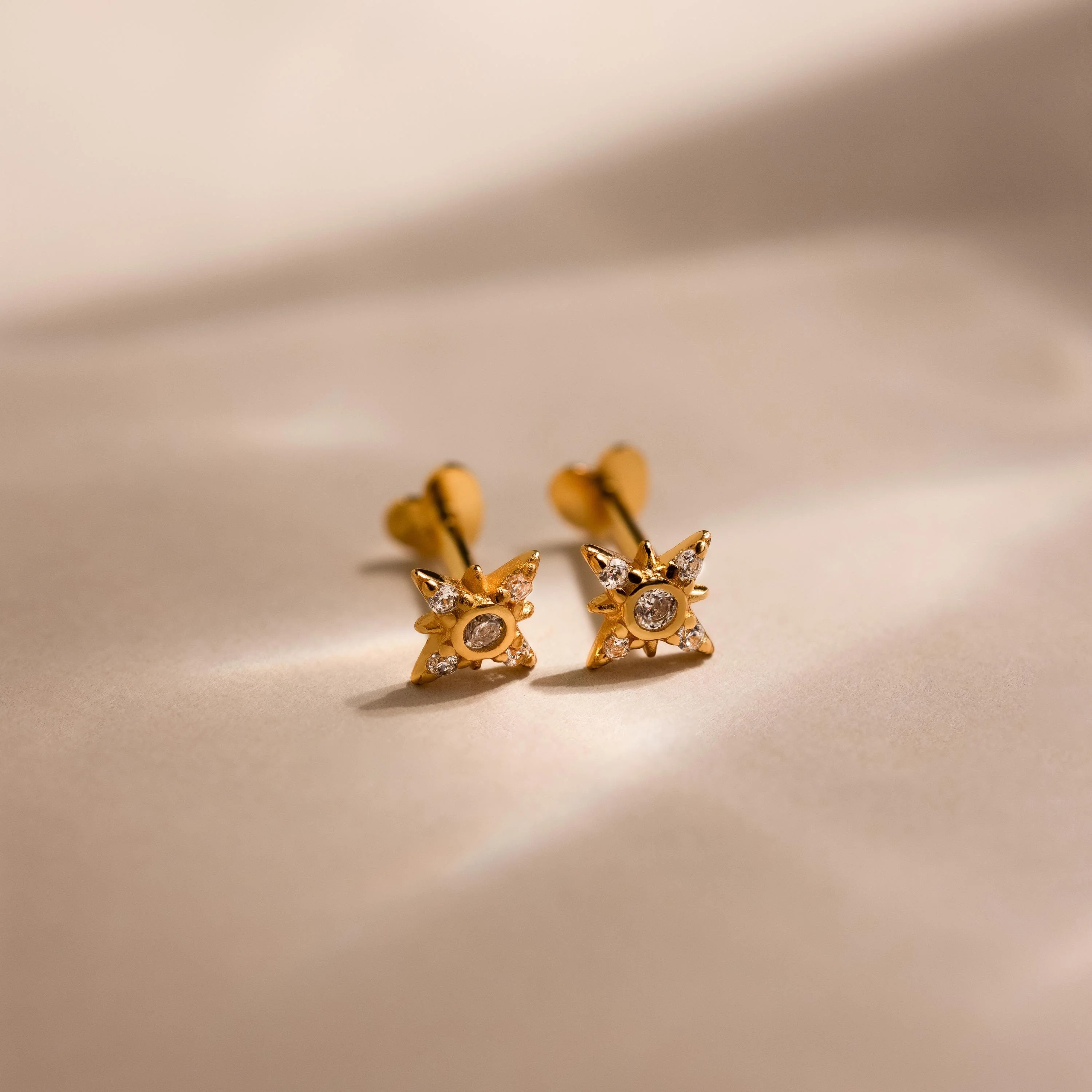 Starburst Flat Back Studs in 18K Gold