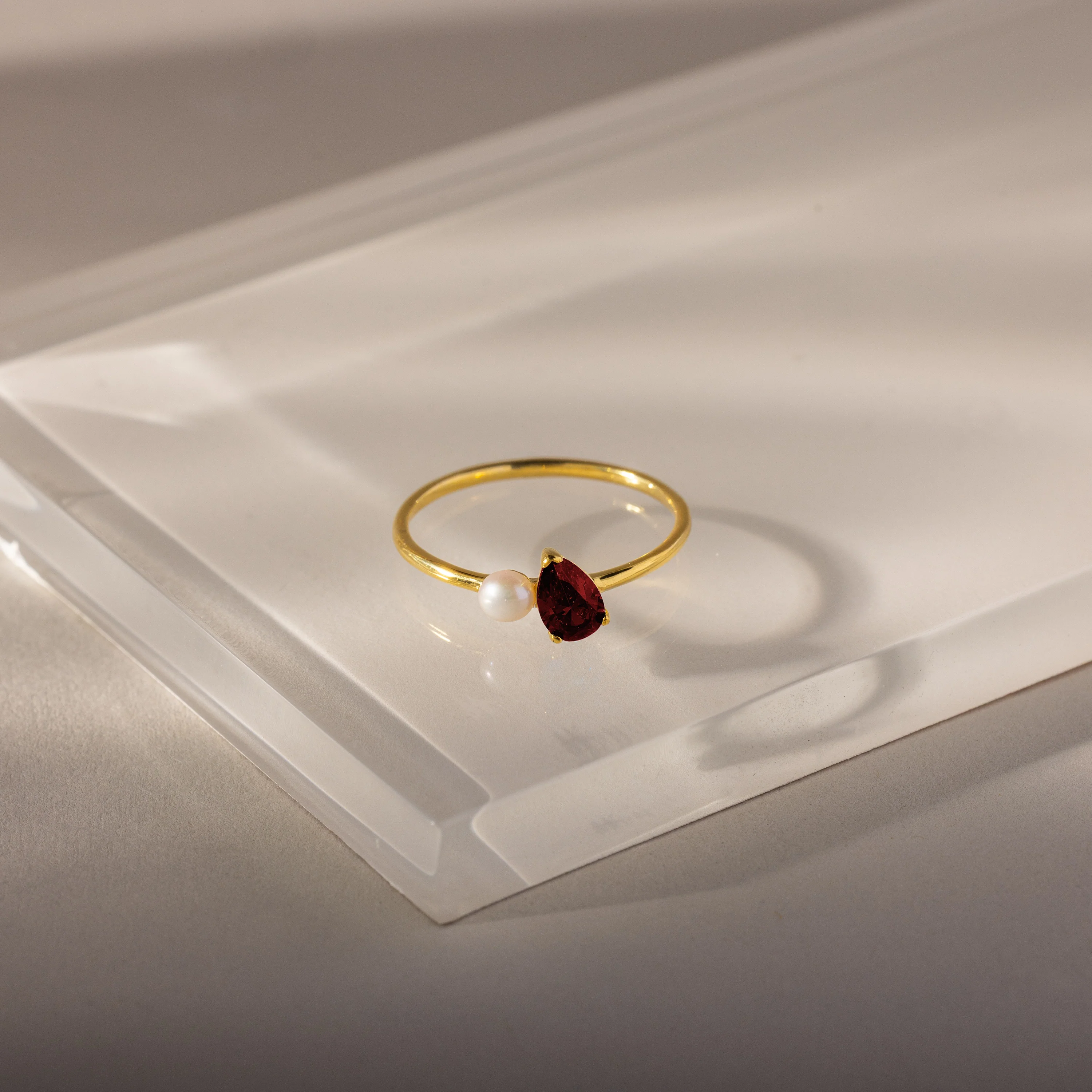 Teardrop Garnet & Pearl Ring