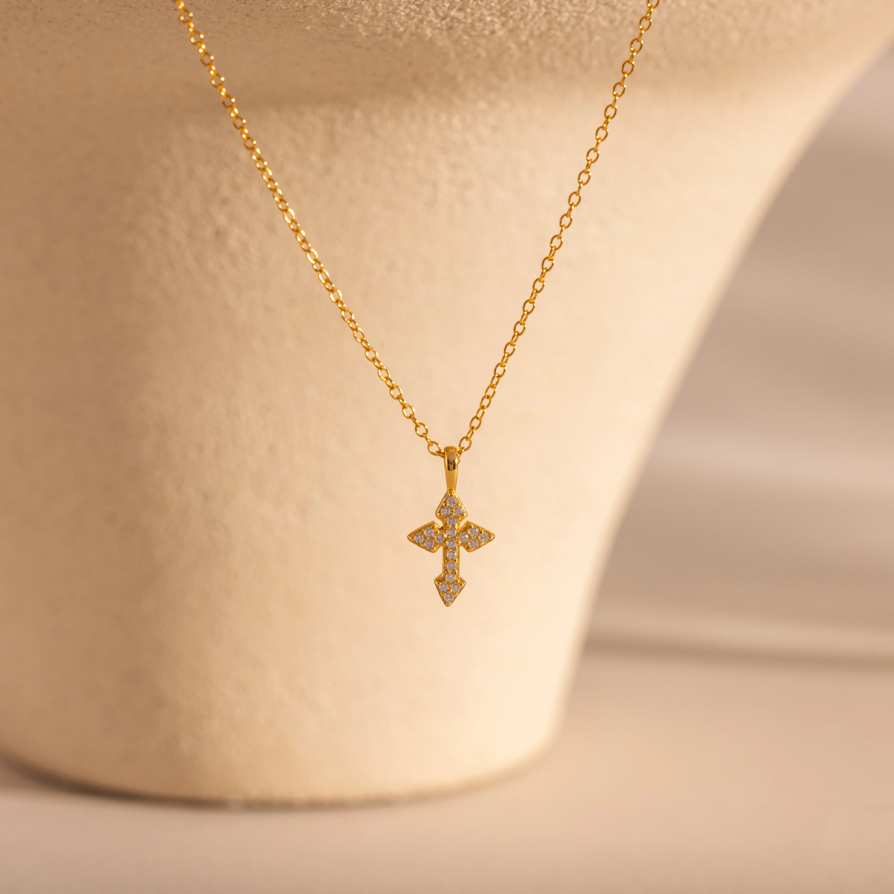 Vintage Cross Necklace in 18K Gold