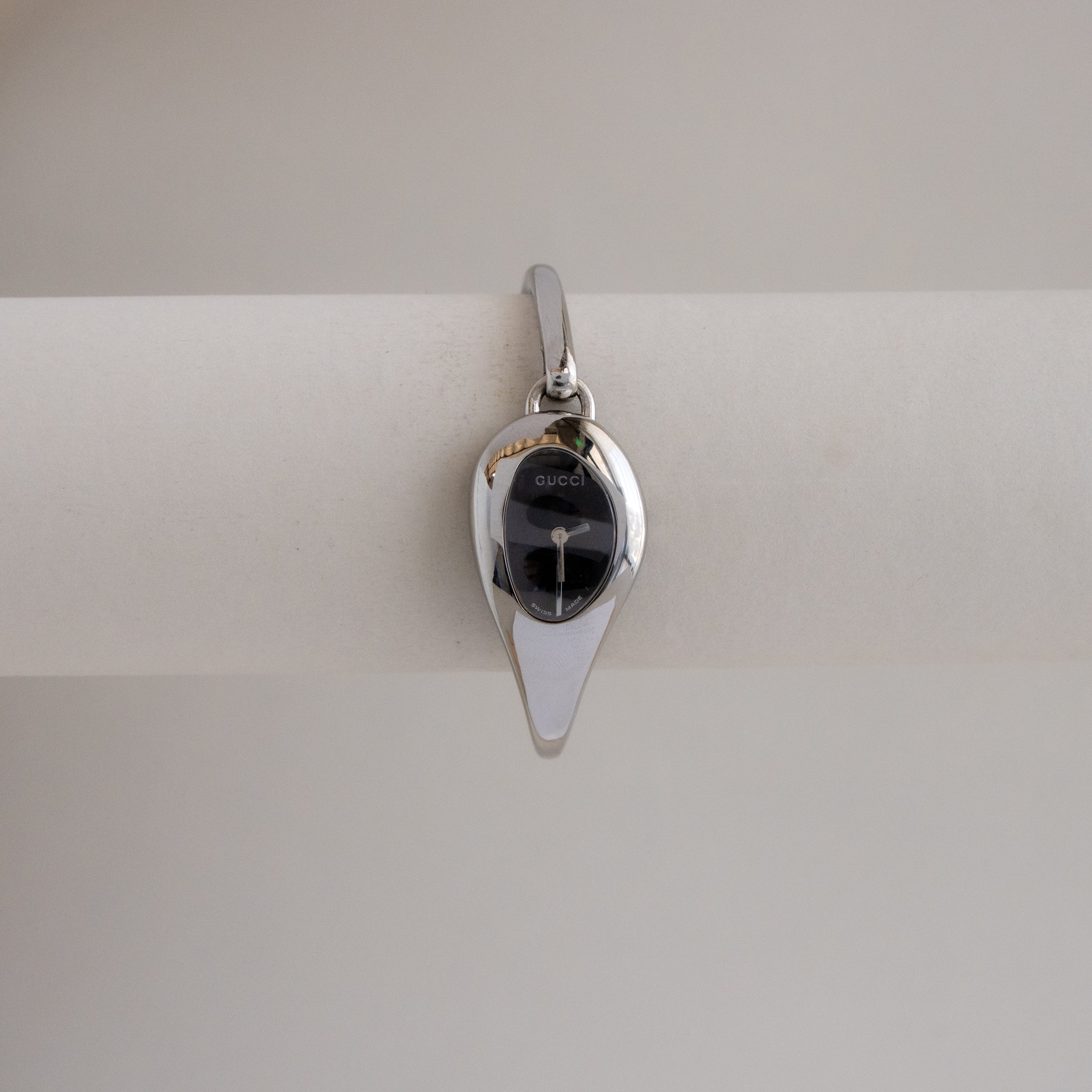 Vintage Gucci Swiss Midnight Cuff Silver Watch - Image 2